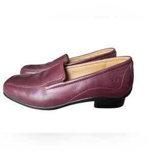 Aravon Comfort Performance Leather Loafer Women’s Size 9.5B Burgundy Cushioned